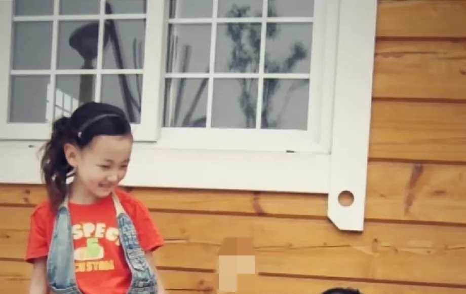 20E8594D3AB3w920h1075